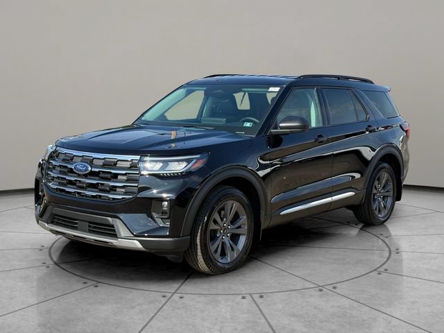 Certified 2025 Ford Explorer Active w/ Active Comfort Package AWD/4WD image 3