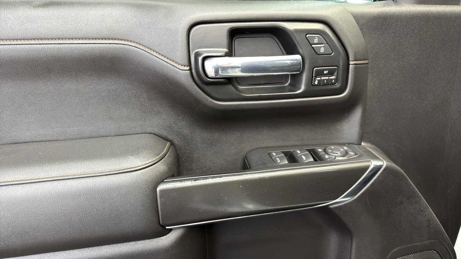 Used 2021 GMC Sierra 1500 AT4 w/ AT4 Preferred Package image 12