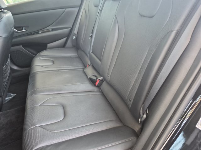Used 2023 Hyundai Elantra Limited FWD image 31