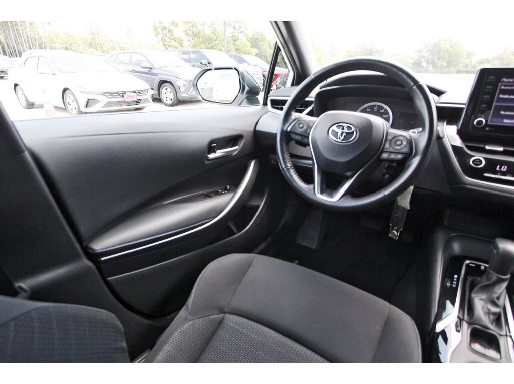 Used 2022 Toyota Corolla SE FWD image 11