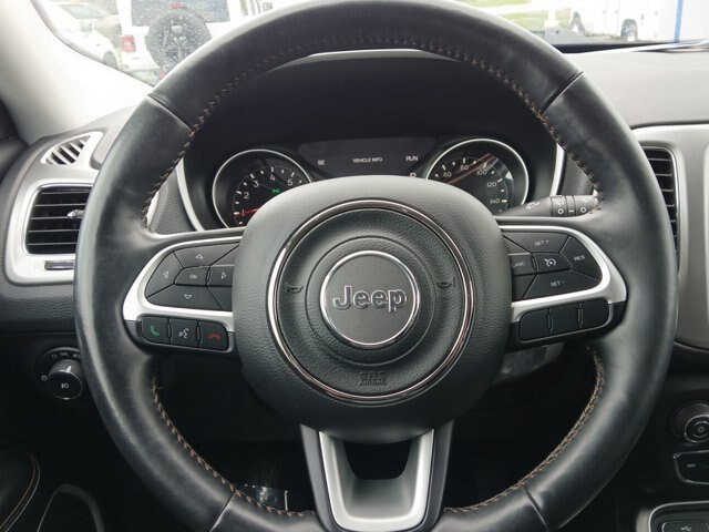 Used 2018 Jeep Compass Latitude w/ Popular Equipment Group FWD image 11