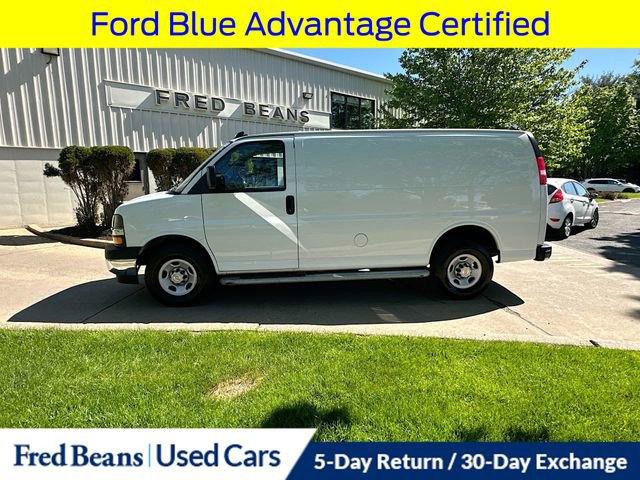 Used 2024 Chevrolet Express 2500 w/ Driver Convenience Package RWD image 5