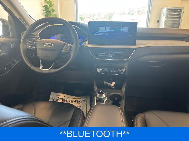 Certified 2025 Ford Escape SE w/ PHEV Premium Package FWD image 9