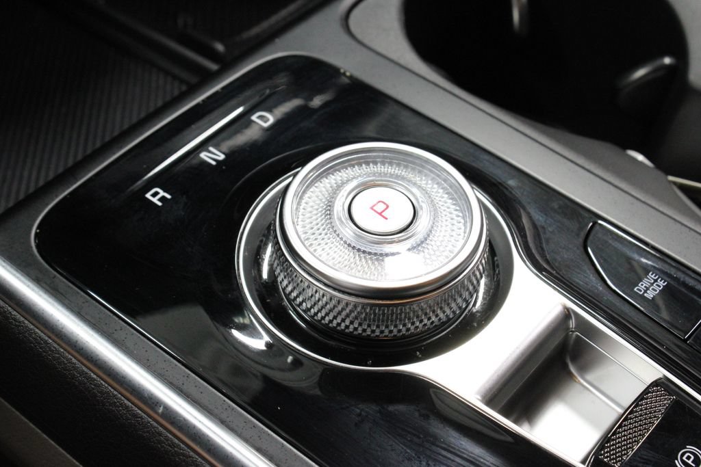 Used 2026 Kia Carnival EX FWD image 33