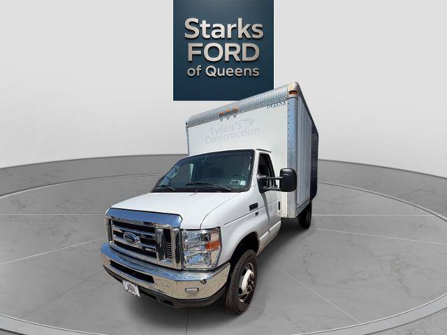 Certified 2017 Ford E-350 and Econoline 350 Super Duty w/ Power Windows & Locks Group RWD image 3