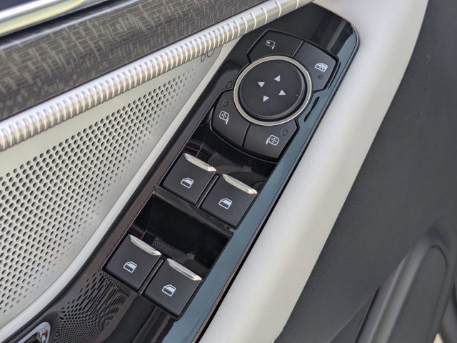 Certified 2025 Ford Explorer Platinum w/ Ultimate Package image 16