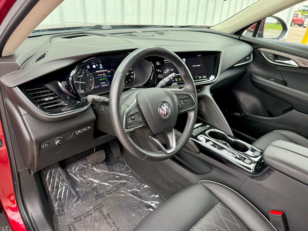 Used 2023 Buick Envision Avenir AWD/4WD image 10