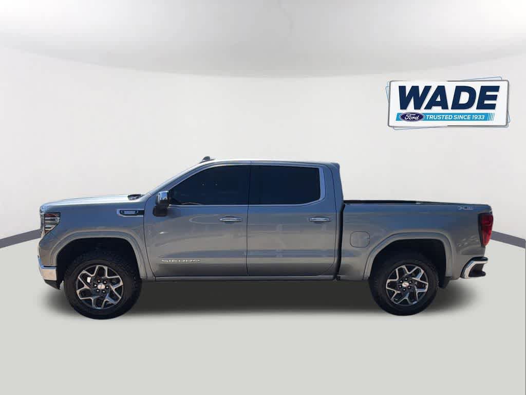 Used 2023 GMC Sierra 1500 SLT w/ SLT Premium Package AWD/4WD image 8