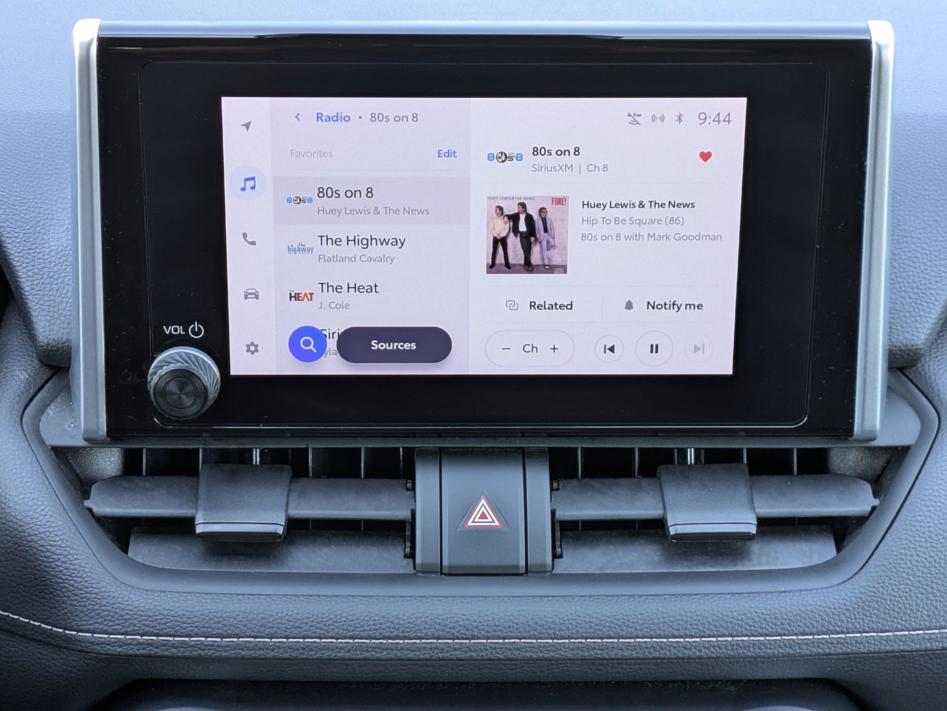 Used 2023 Toyota RAV4 XLE FWD image 21