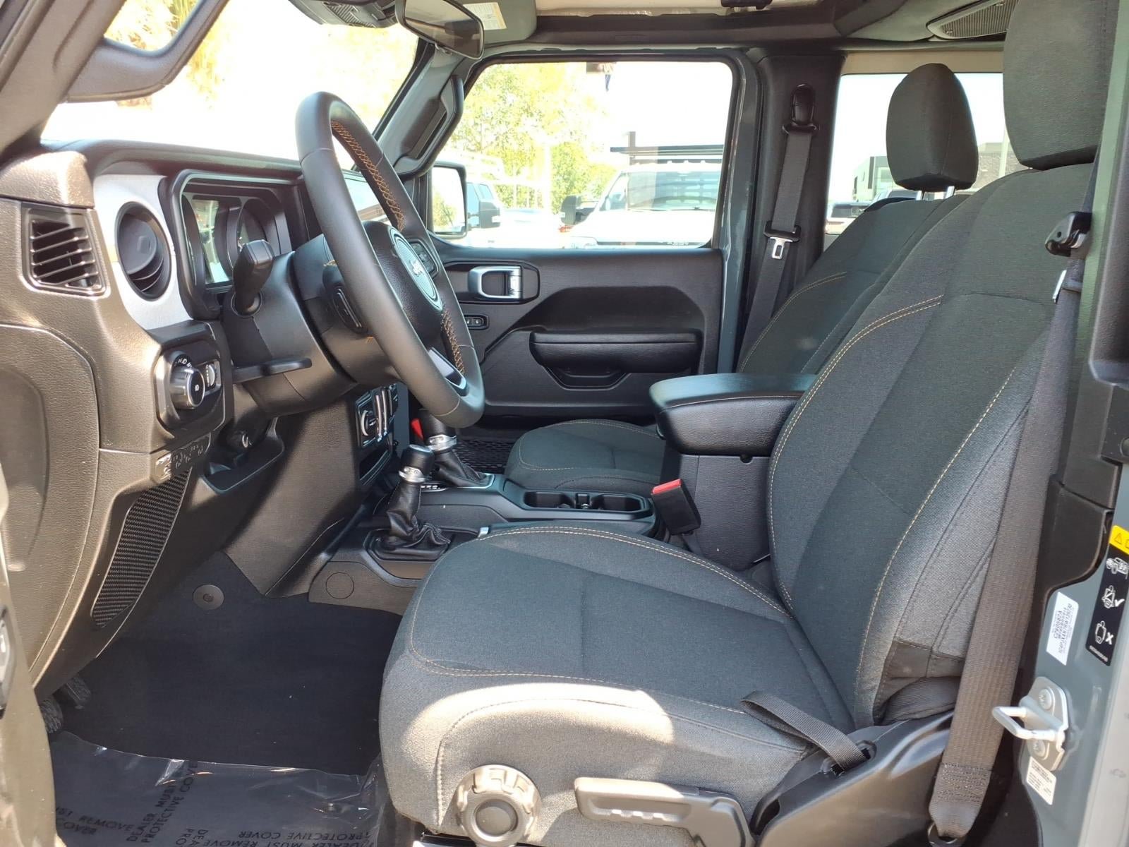 Used 2024 Jeep Wrangler Sport AWD/4WD image 20