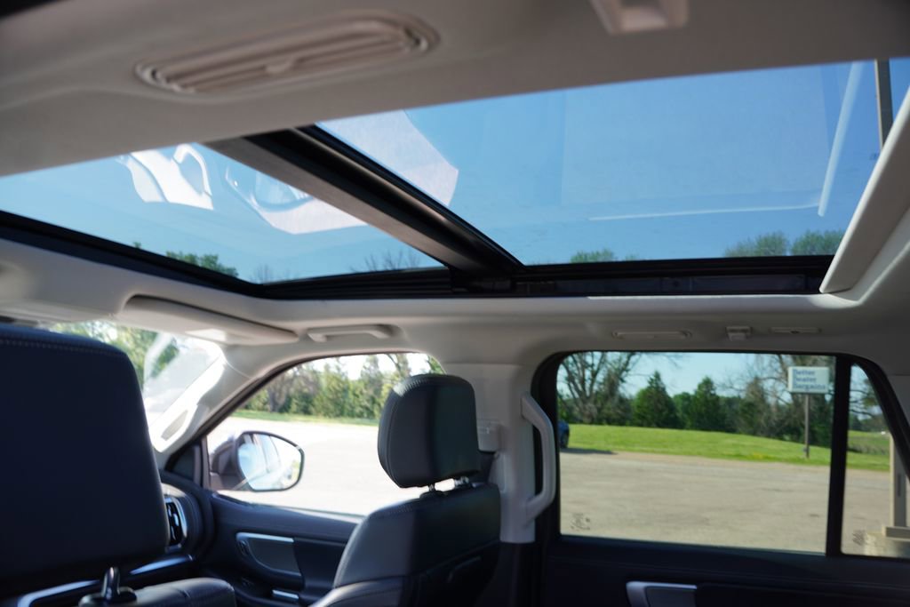 Certified 2025 Ford Expedition Platinum AWD/4WD image 20