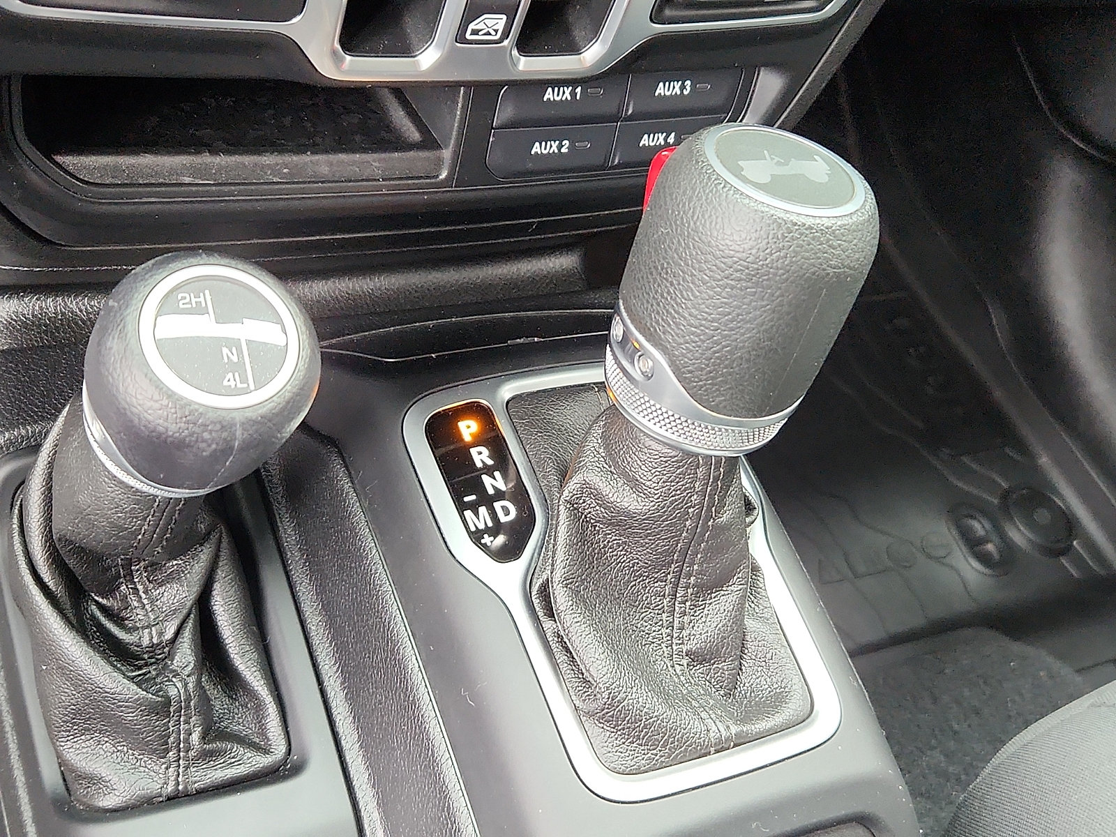 Used 2020 Jeep Wrangler Unlimited Sport AWD/4WD image 14