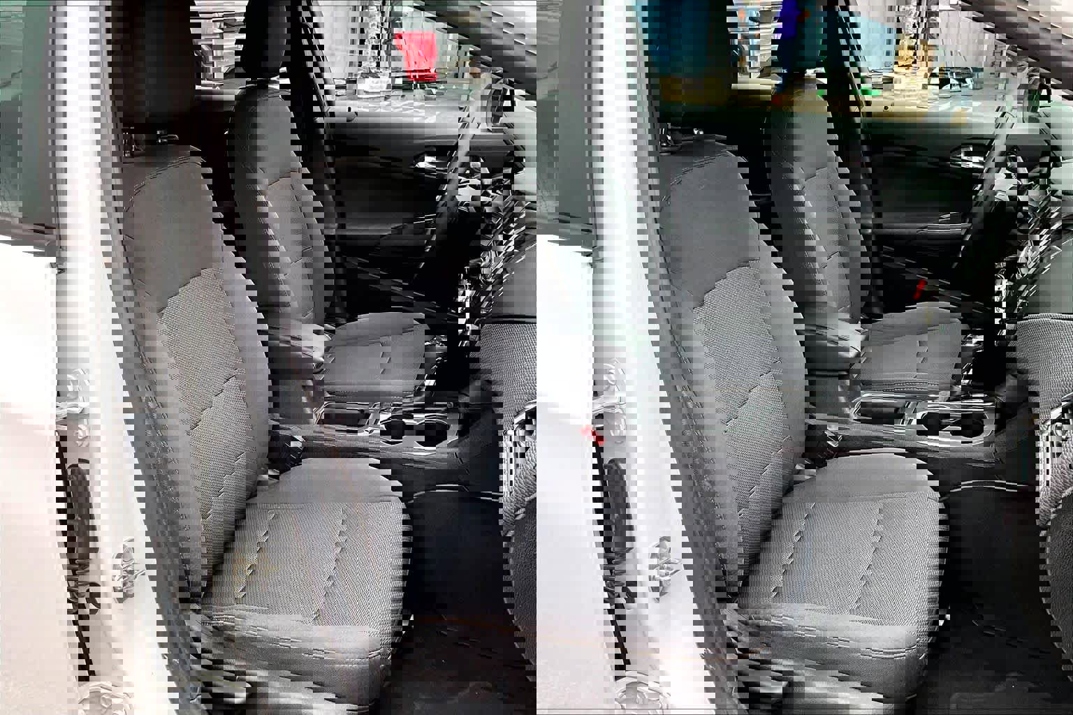 Used 2019 Chevrolet Cruze LS w/ LS Convenience Package image 9