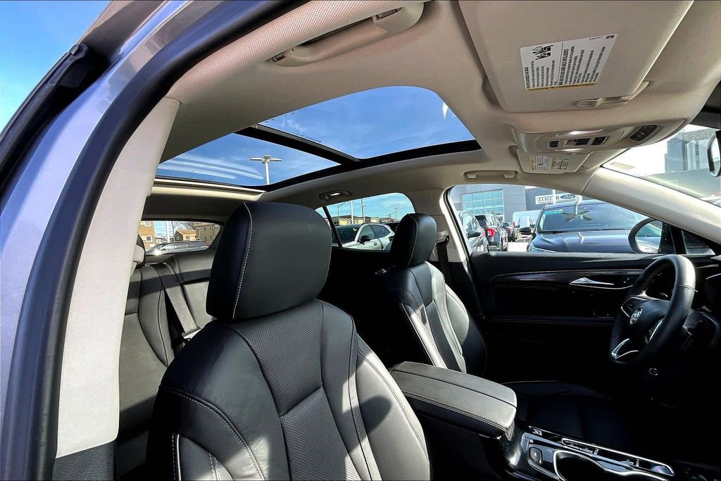 Used 2021 Buick Envision Essence w/ Technology Package I image 21