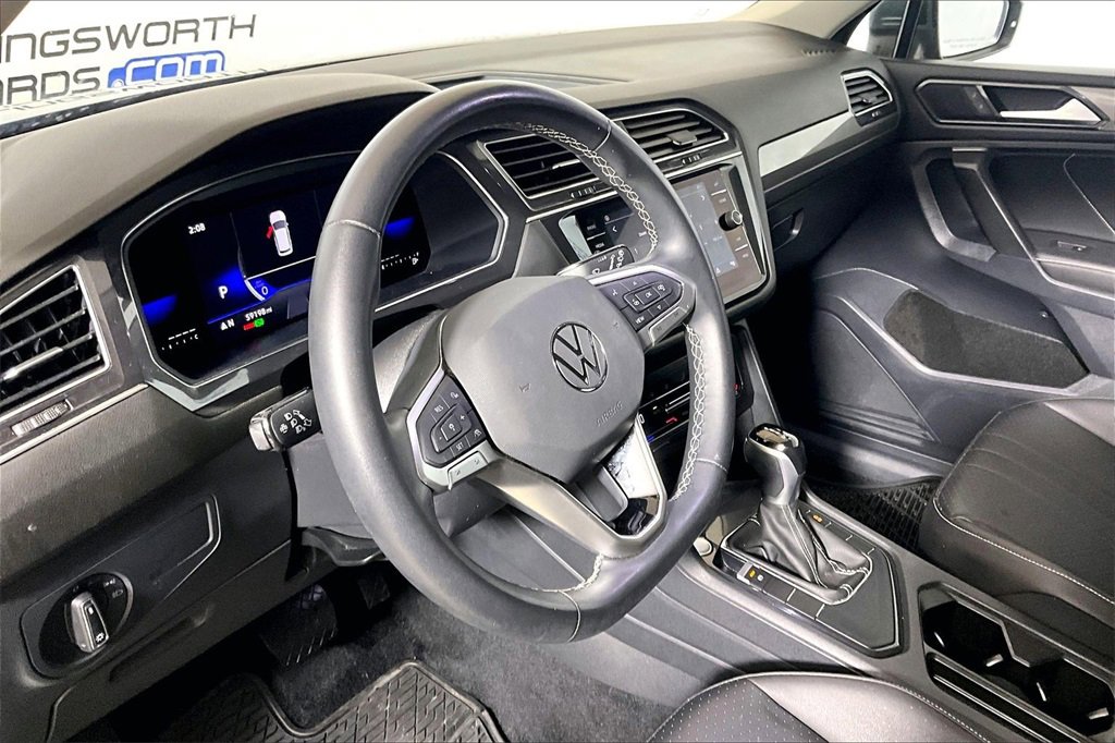 Used 2022 Volkswagen Tiguan SE image 10