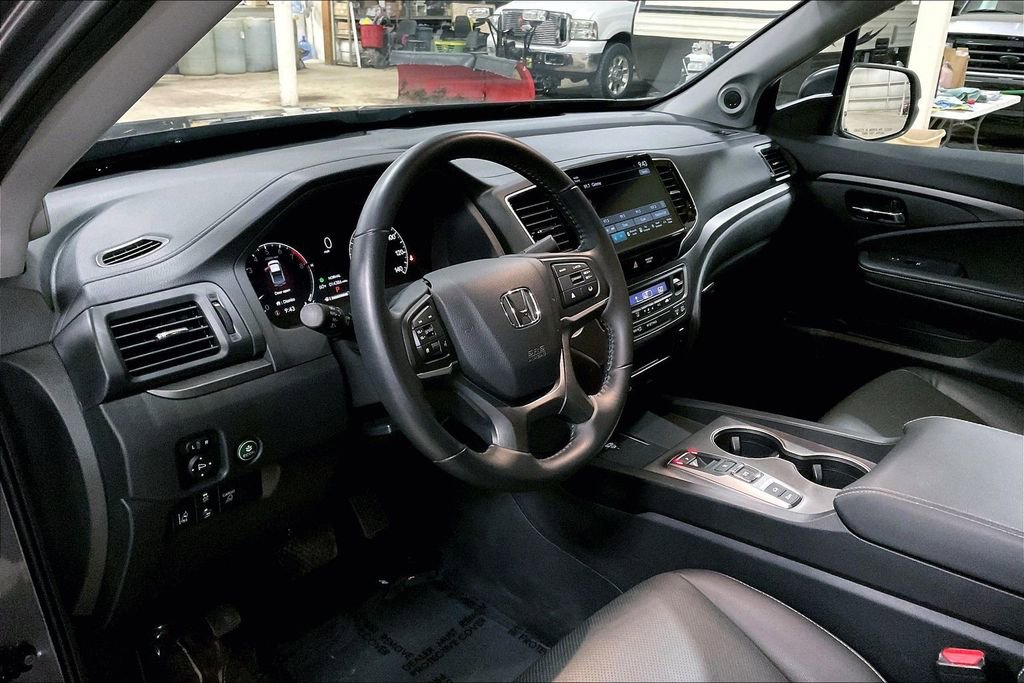 Used 2025 Honda Ridgeline RTL image 13