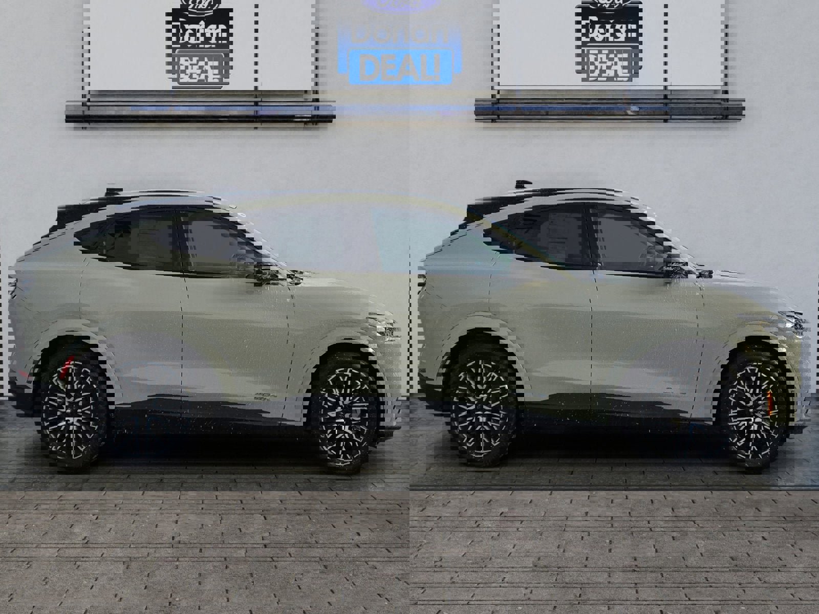 Certified 2025 Ford Mustang Mach-E Premium image 6