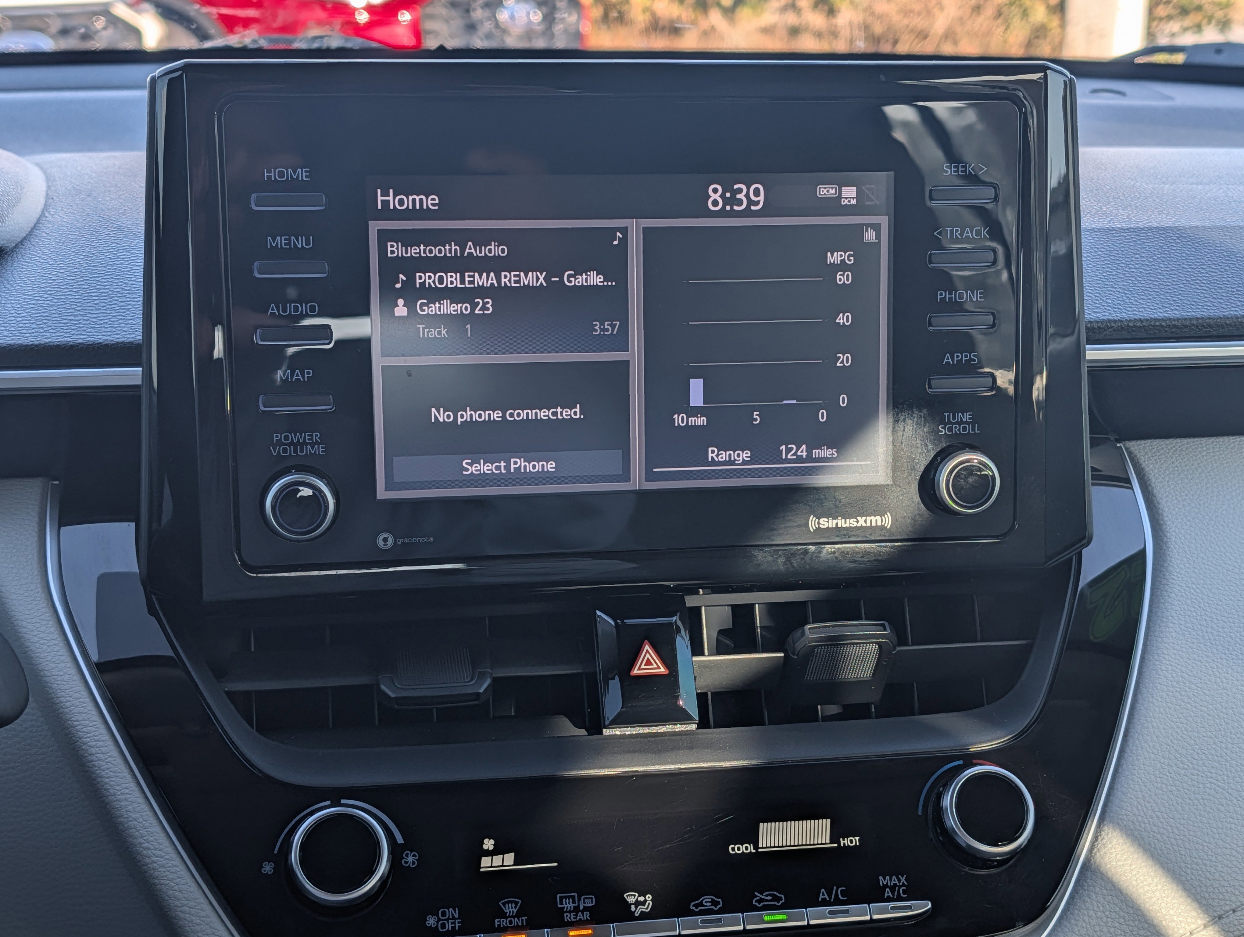 Used 2022 Toyota Corolla Cross L image 27