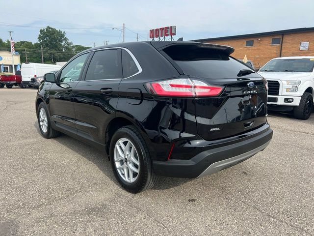 Certified 2024 Ford Edge SEL w/ Convenience Package AWD/4WD image 5