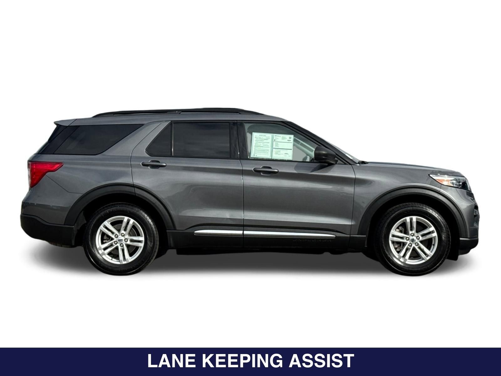 Certified 2022 Ford Explorer XLT w/ Equipment Group 202A RWD image 5