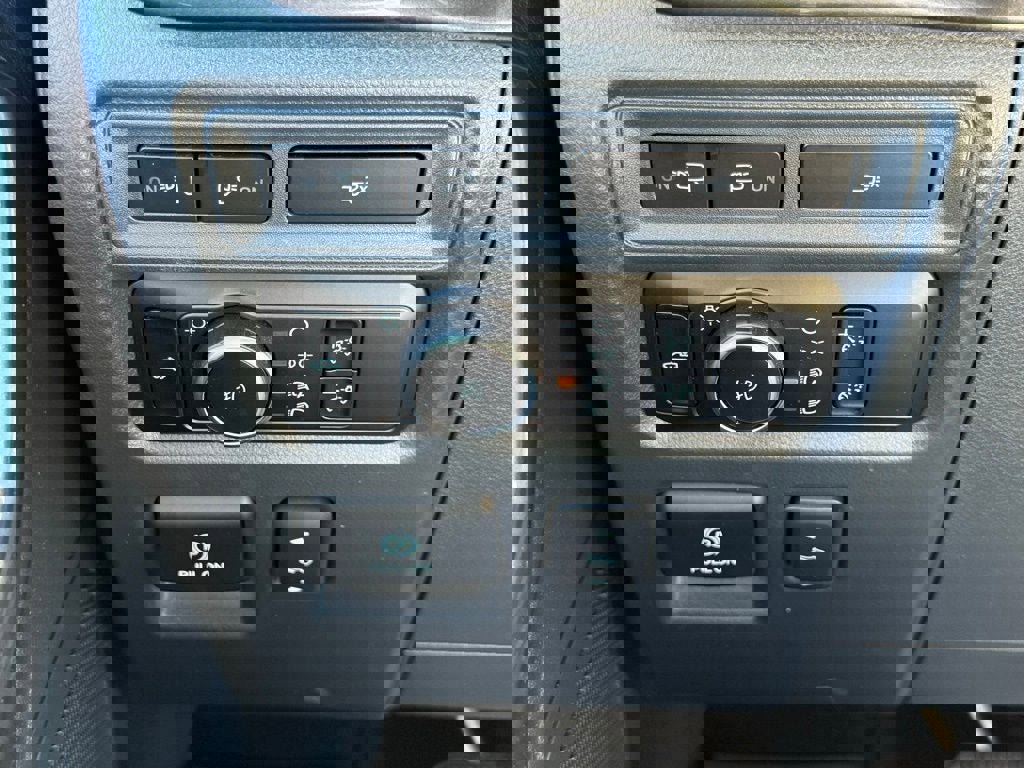 Certified 2023 Ford F150 XLT w/ Equipment Group 302A High image 31