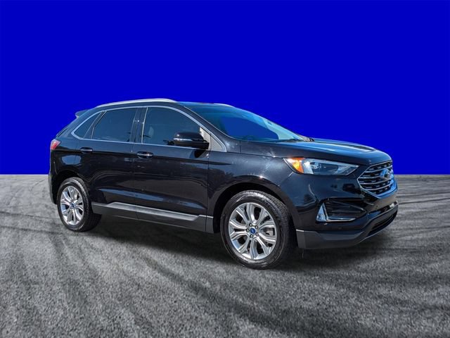Certified 2022 Ford Edge Titanium AWD/4WD image 2