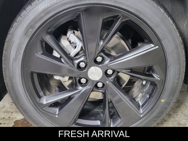 Used 2021 Buick Envision Essence w/ Technology Package I AWD/4WD image 10