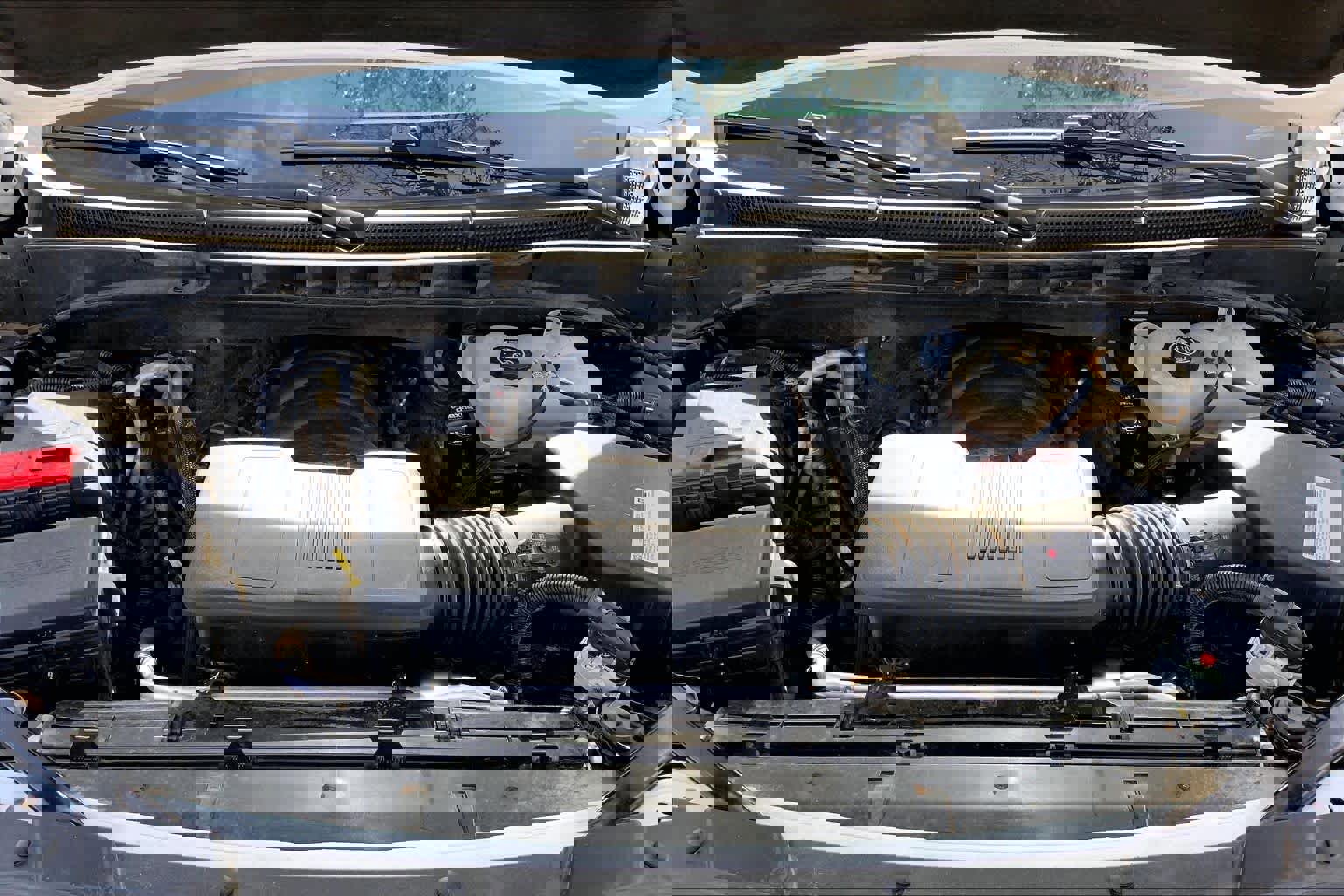 Used 2021 GMC Yukon XL SLT w/ SLT Premium Package image 31