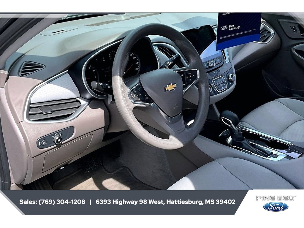 Used 2024 Chevrolet Malibu LT FWD image 12