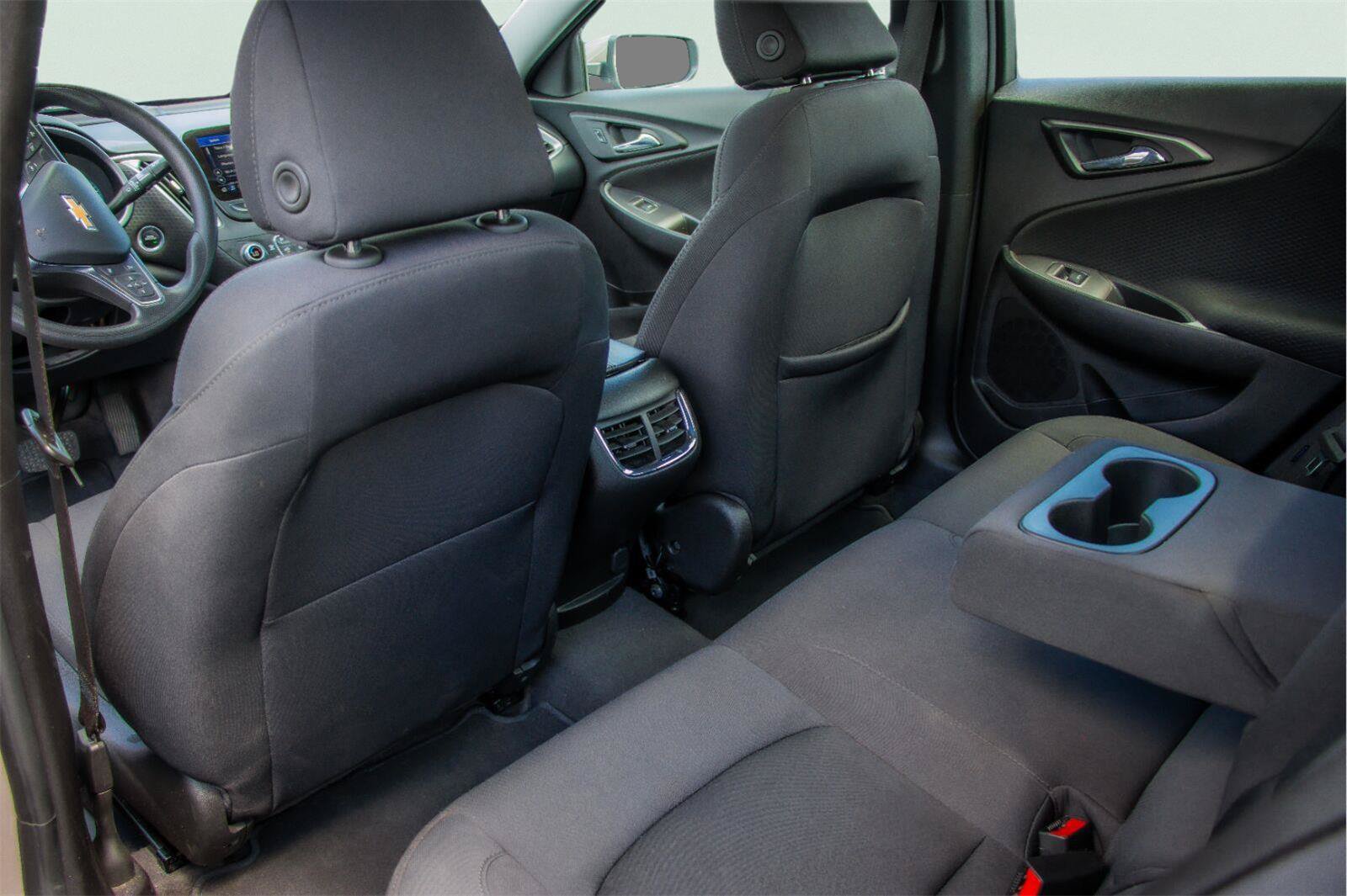 Used 2025 Chevrolet Malibu LT FWD image 8