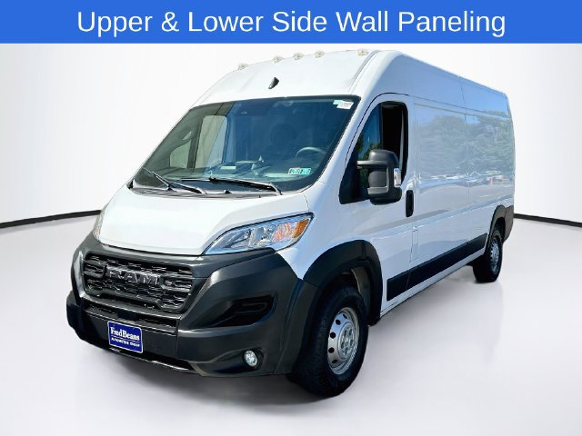 Used 2025 RAM ProMaster 2500 w/ Convenience Group FWD image 3