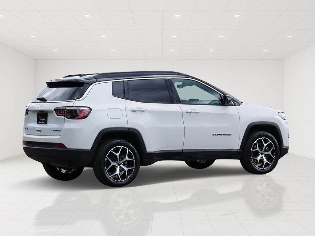 Used 2025 Jeep Compass Limited AWD/4WD image 3