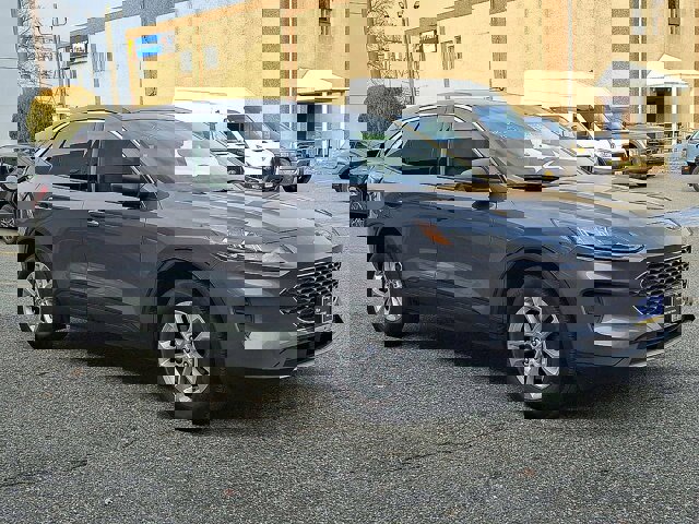 Certified 2022 Ford Escape SE image 11