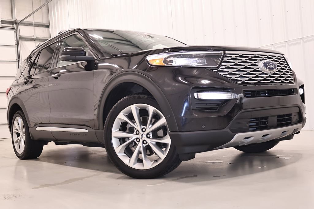 Certified 2021 Ford Explorer Platinum w/ Equipment Group 601A AWD/4WD image 50