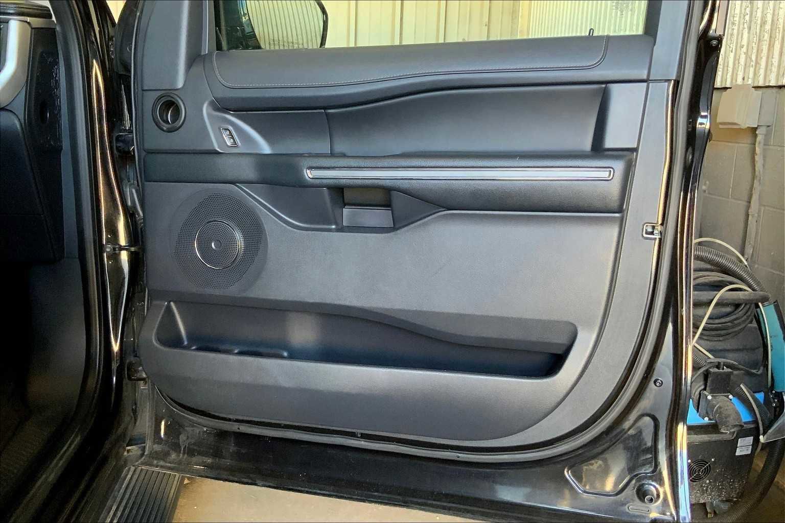 Certified 2024 Ford Expedition Max XLT image 21