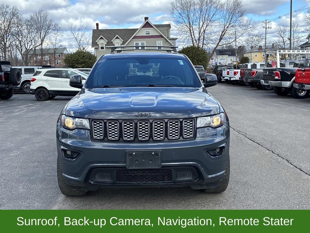 Used 2018 Jeep Grand Cherokee Altitude image 2