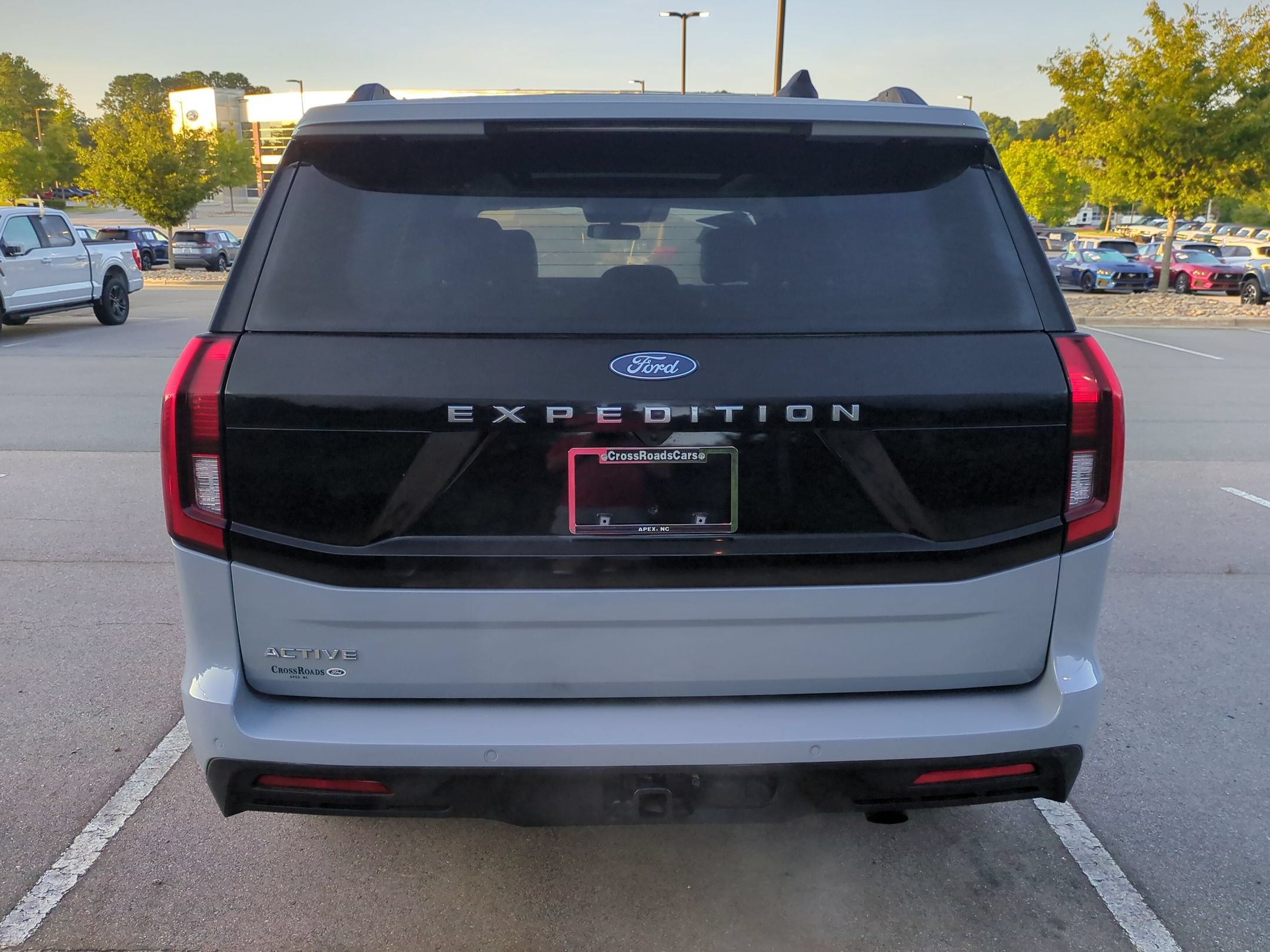 Certified 2025 Ford Expedition Active AWD/4WD image 5