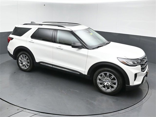 Certified 2025 Ford Explorer Active w/ Active Comfort Package image 23