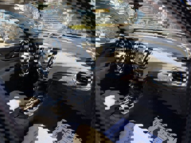 Used 2023 Chevrolet Equinox LT w/ Driver Convenience Package image 21