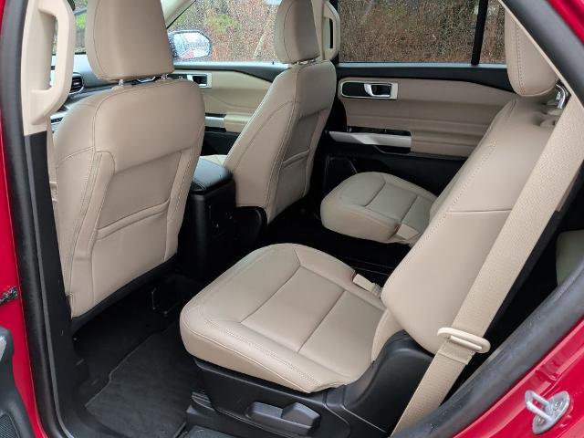 Certified 2024 Ford Explorer XLT w/ Equipment Group 202A image 11