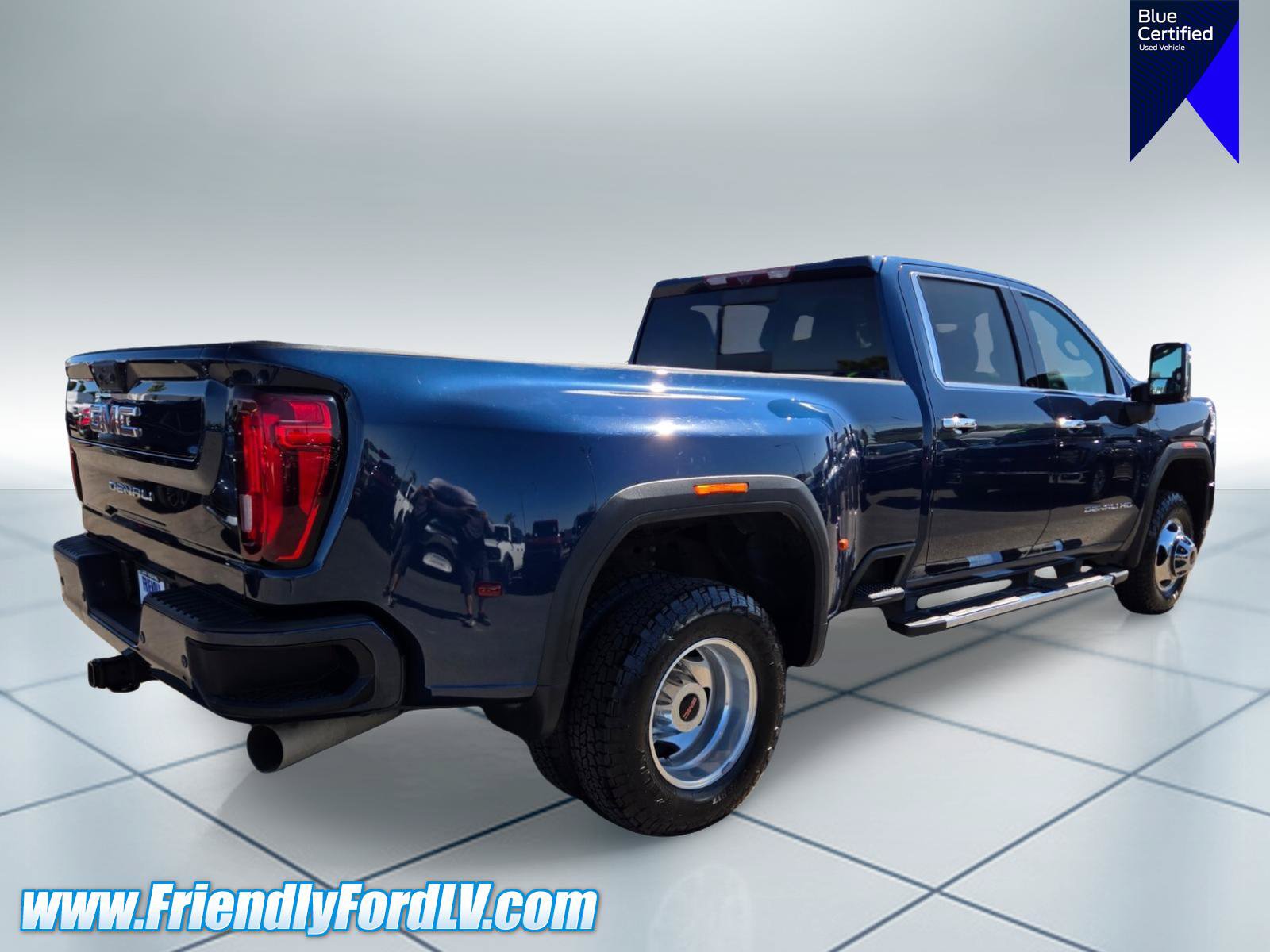 Used 2022 GMC Sierra 3500 Denali w/ Denali Ultimate Package AWD/4WD image 6