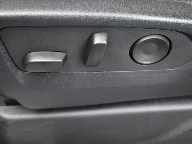 Used 2024 Chevrolet Suburban Premier image 15