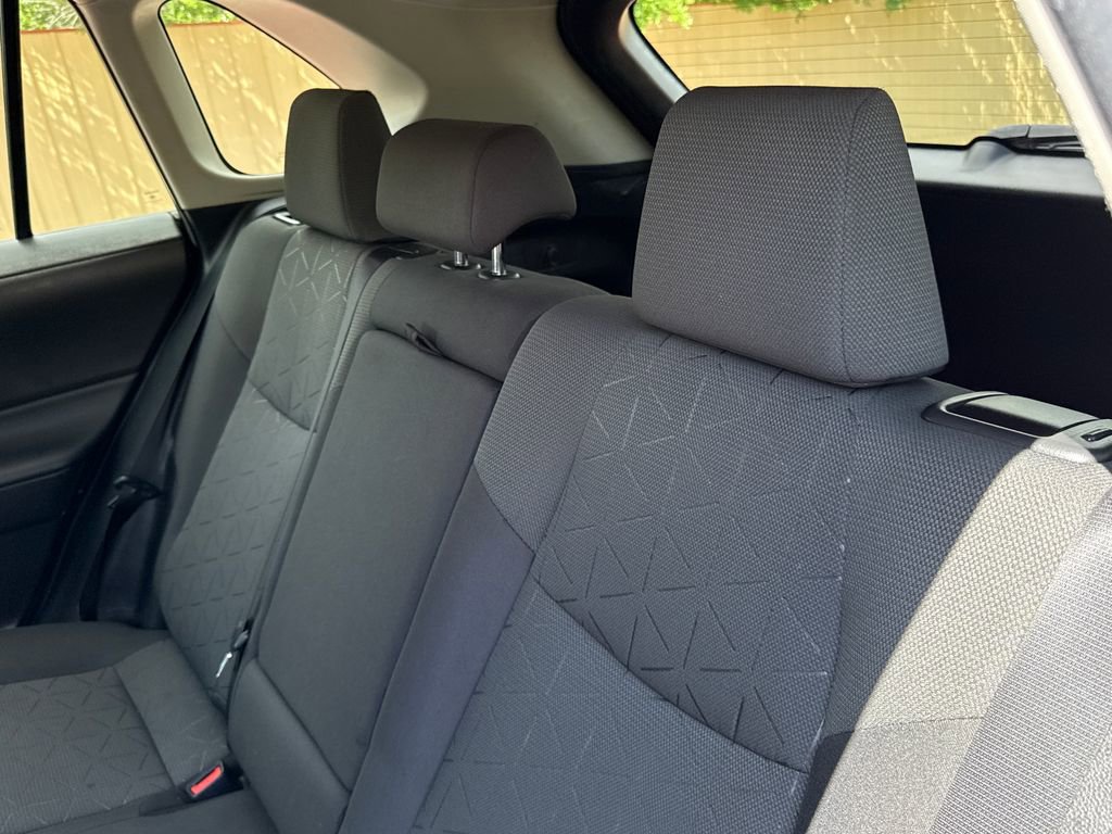 Used 2021 Toyota RAV4 XLE AWD/4WD image 22