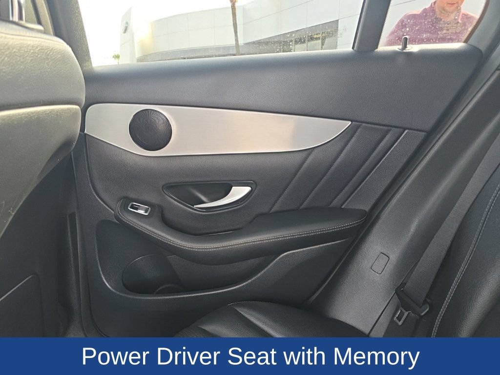 Used 2022 Mercedes-Benz GLC 300 image 17