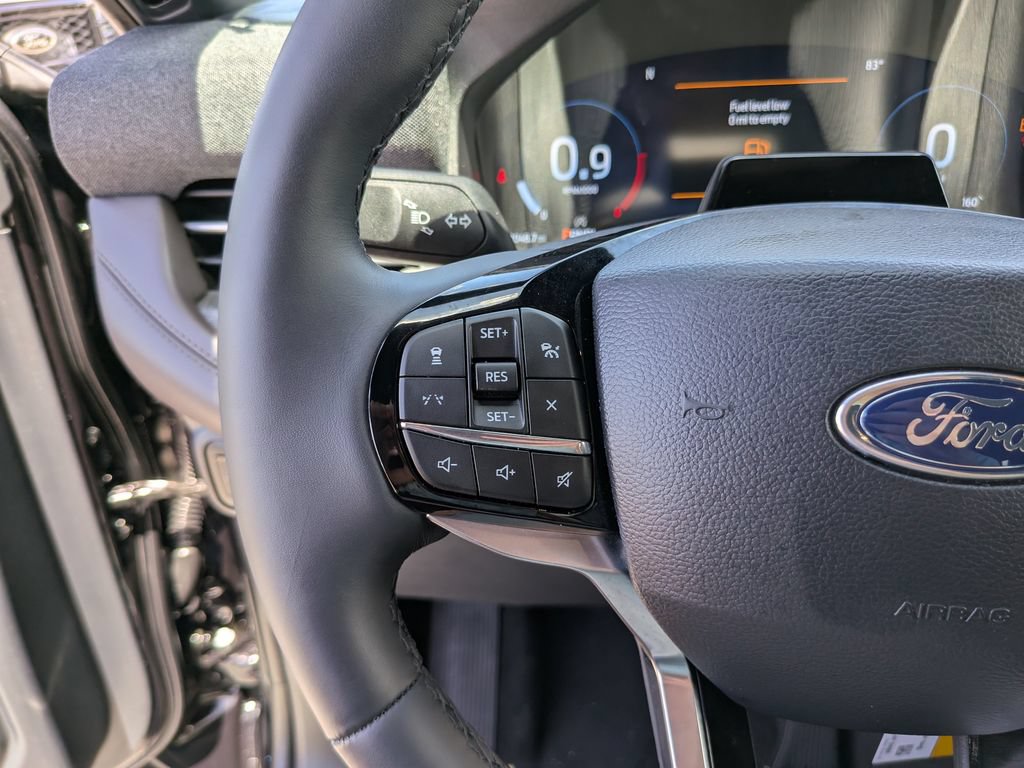 Certified 2026 Ford Explorer Platinum RWD image 32