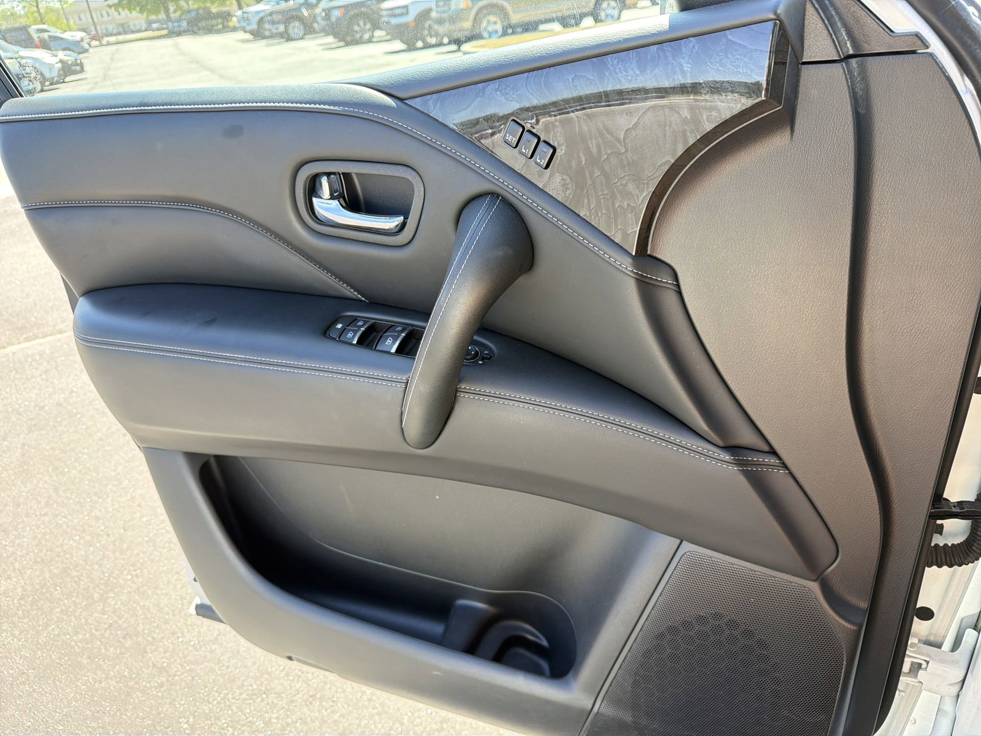 Used 2024 INFINITI QX80 Luxe image 18