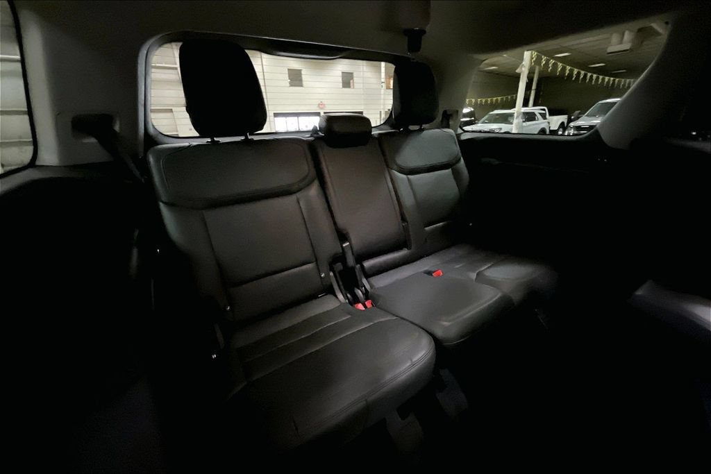 Certified 2025 Ford Expedition Active AWD/4WD image 27