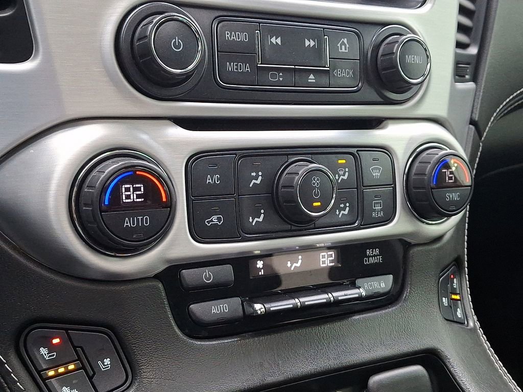 Used 2019 GMC Yukon XL SLT w/ Graphite Performance Edition image 17