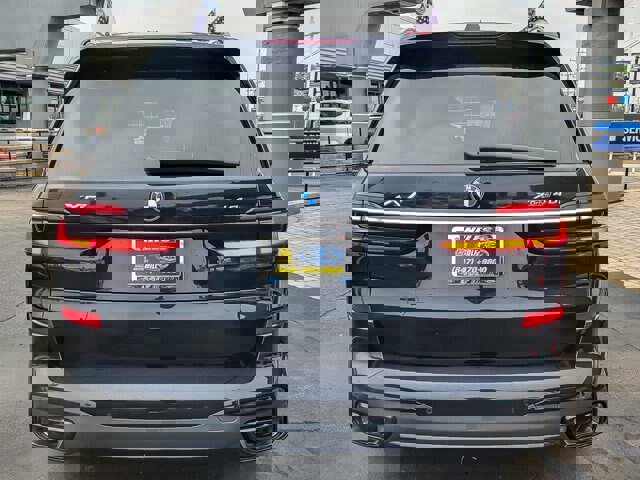 Used 2023 BMW X7 xDrive40i w/ Executive Package image 8