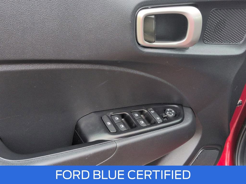 Used 2024 Hyundai Venue SEL FWD image 10